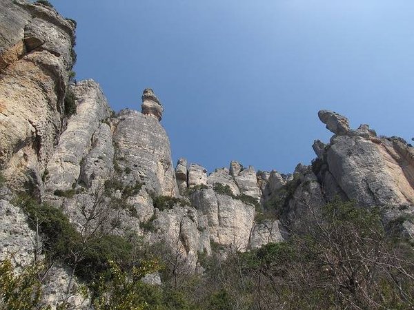 La richesse du topo guide escalade en Ardèche : votre allié pour une aventure verticale